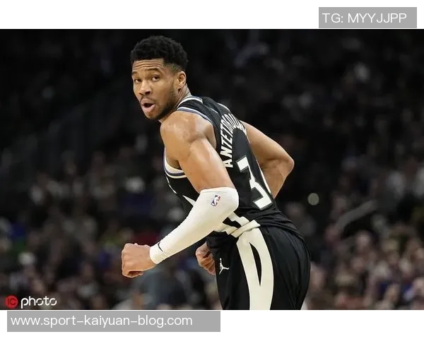 字母哥状态火热场均326分113板71助明日雄鹿客战骑士他将出战